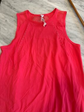 Lululemon Women’s Hot Pink Sleeveless Active Tank